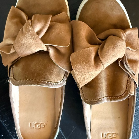 UGG Women's Tan Suede Bow Loafers - Picture 6 of 6